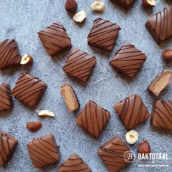 BrandNewCake Hazelnoot Praliné Vulling 325 gr.