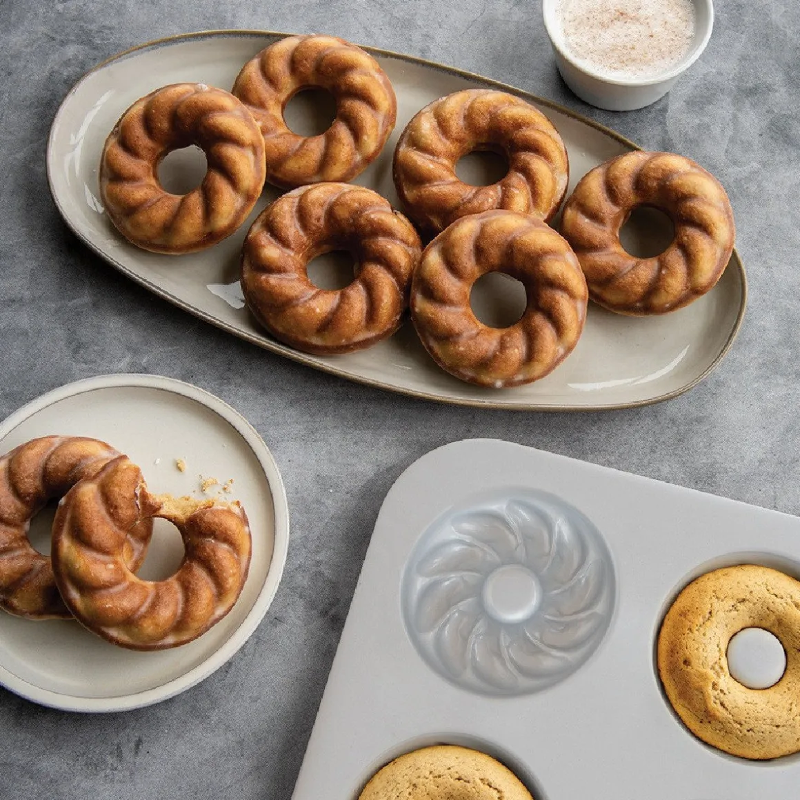 Nordic Ware French Twist Donut Bakvorm
