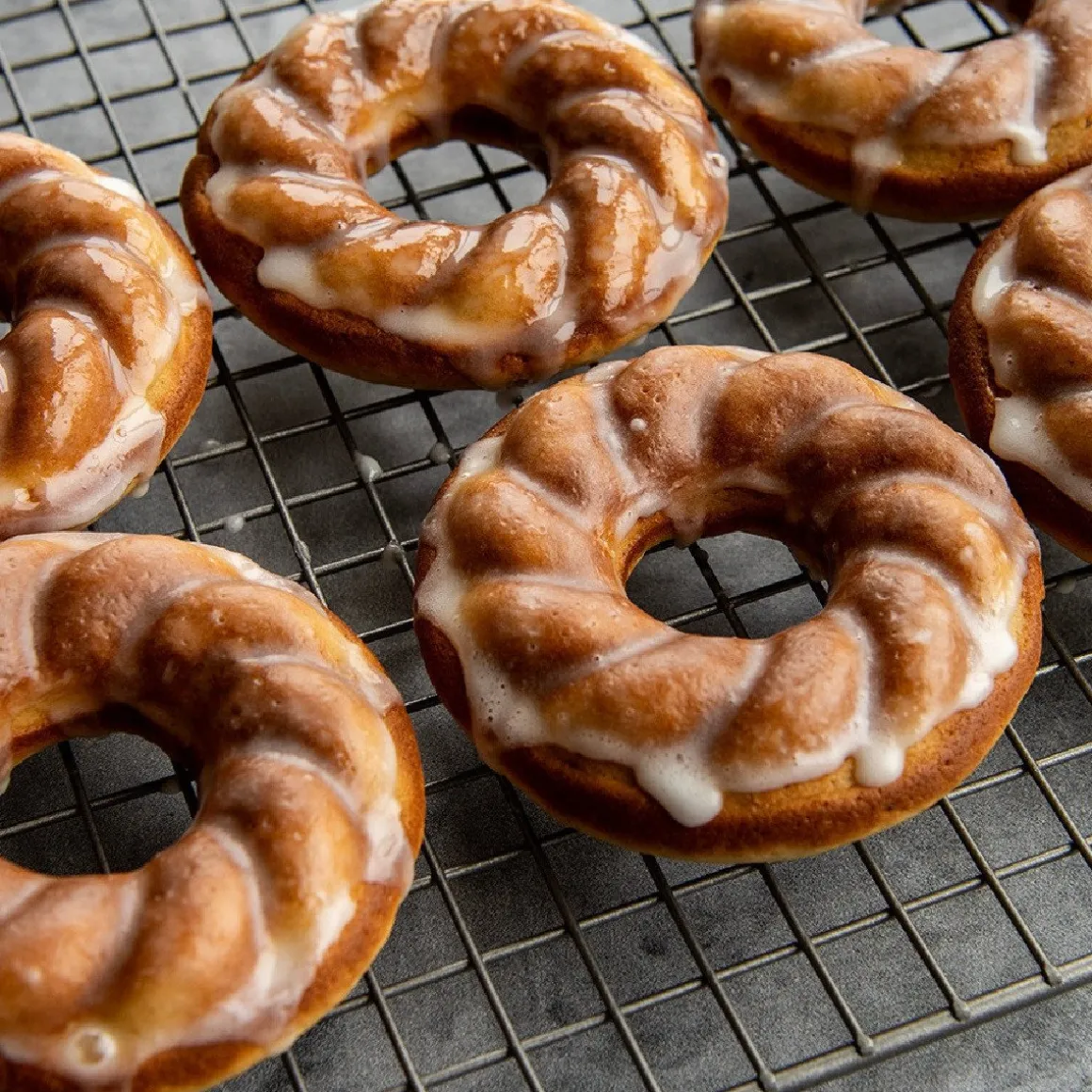 Nordic Ware French Twist Donut Bakvorm