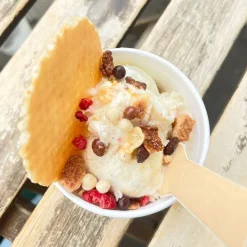 Sprinkles Berrylicious Coco Twist Topping 40g**